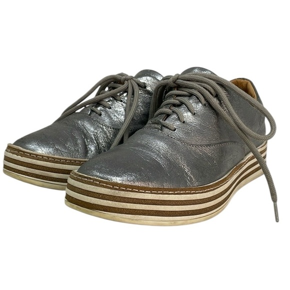 Gidigio Shoes Metallic Silver Sneakers Lace Up Leather Size 38 or 8 - Picture 2 of 13